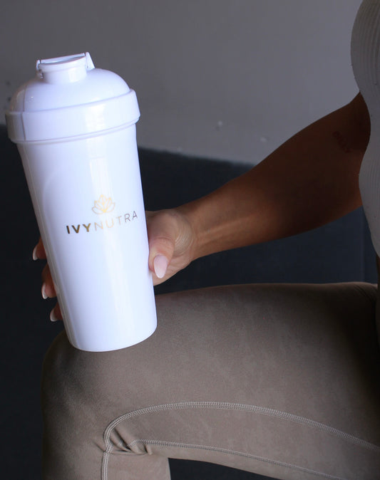 Ivy Nutra Premium Protein Shaker (white)